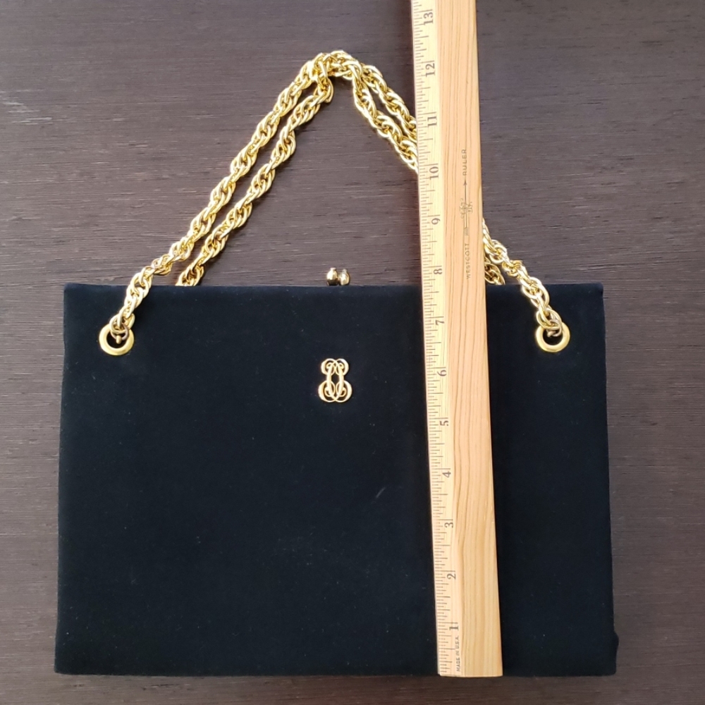 💥HP💥VTG Koret black suede evening bag, gold chain - Picture 5 of 8